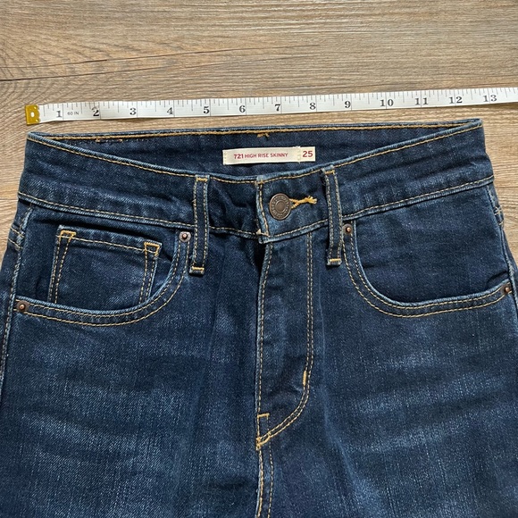 Levi’s Strauss 721 dark wash high rise skinny busted knee jeans - Picture 10 of 15